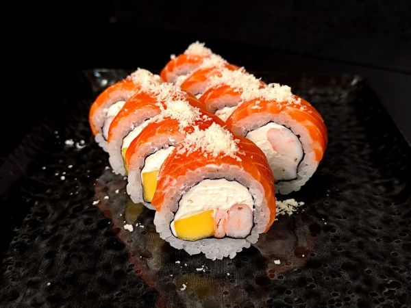 Фото Філадельфія манго креветка - vkusnyyesushi.shop